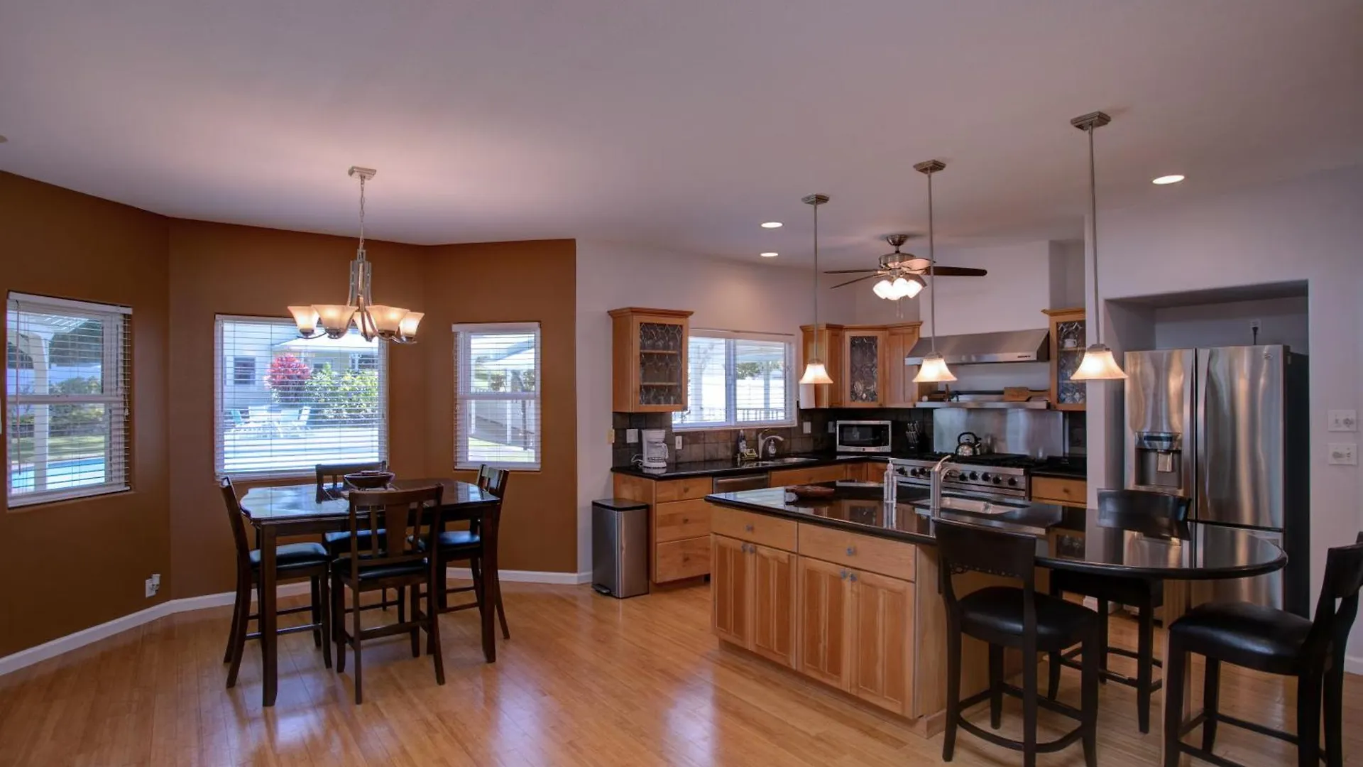 بيت للعطل Grand Melemele Home Pepeekeo
