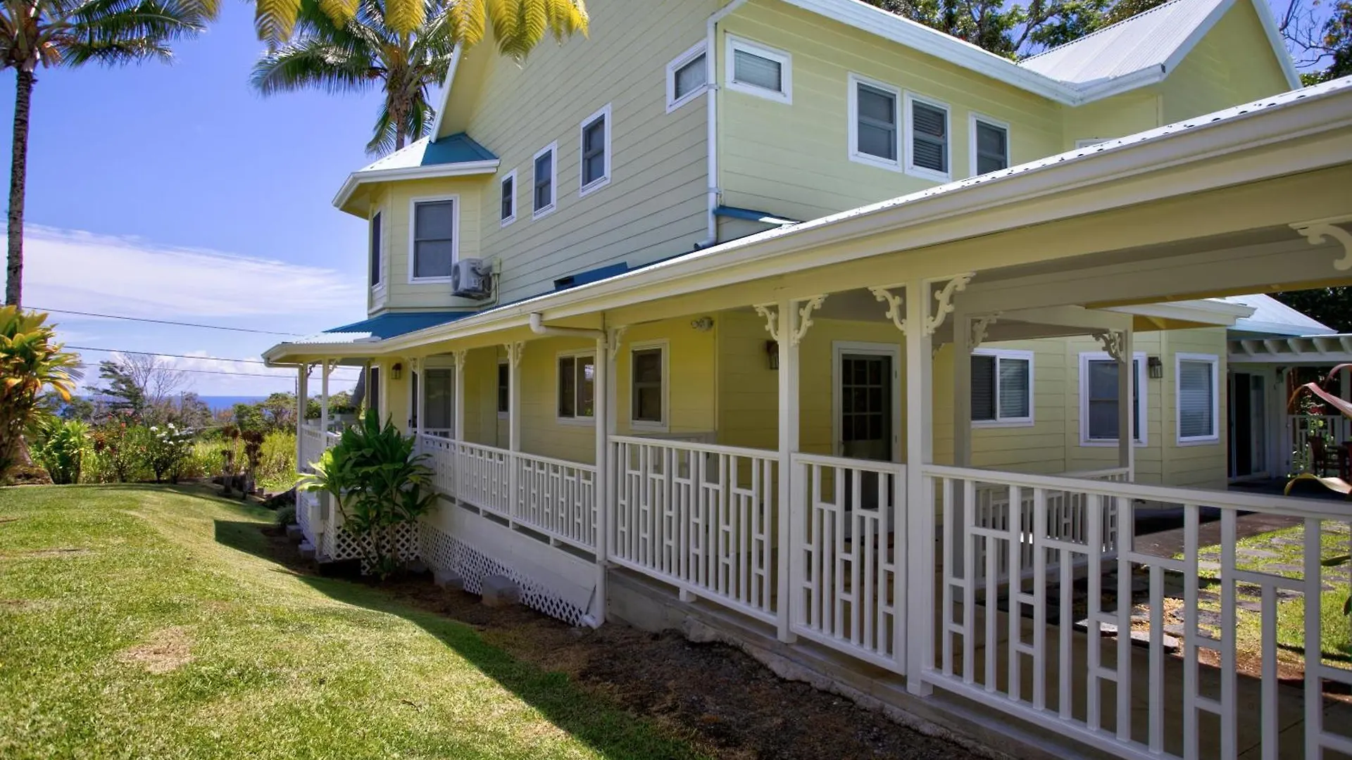 Grand Melemele Home Pepeekeo
