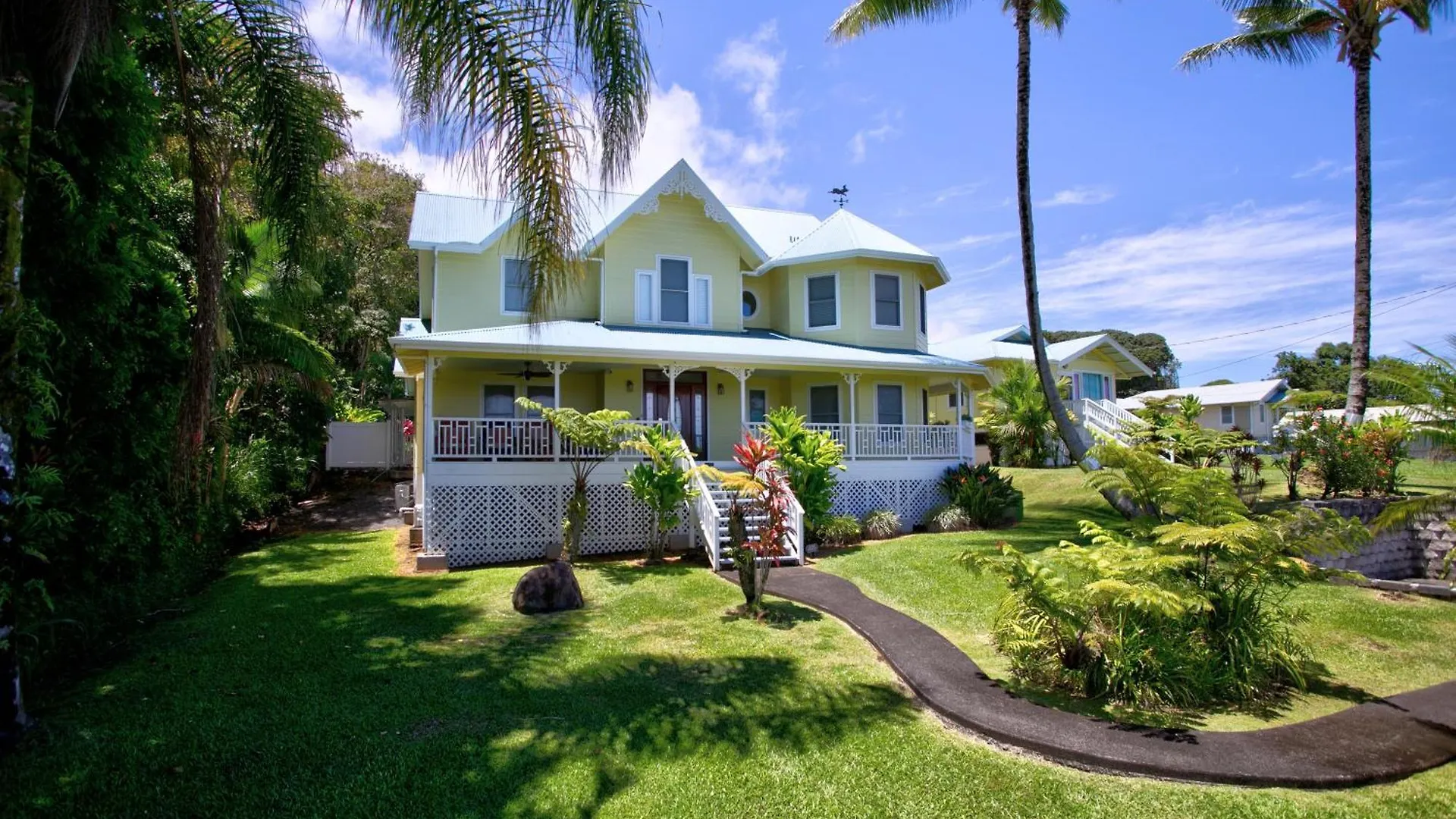 Grand Melemele Home Pepeekeo